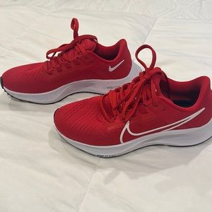 Nike Men's Red and White Running Shoes